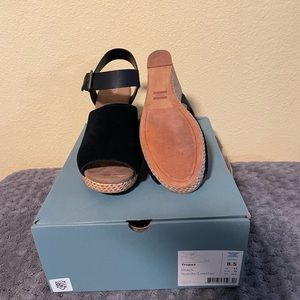 Tom’s Tropez wedge sandal, black suede/leather beautiful shoe.